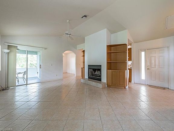 2nd image of 1860 Della DR