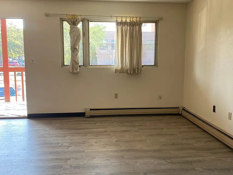 200 Connell Ave — Photo 11