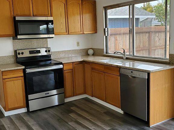 5th image of 2817 Santa Teresa Dr