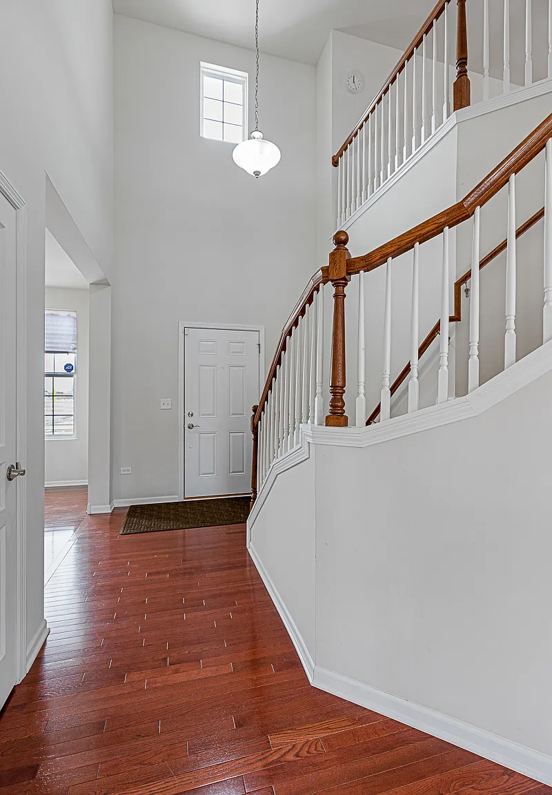 4 bed, 3600 sqft, $3,995 — Photo 4
