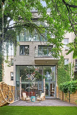 Sold by Compass | media 16