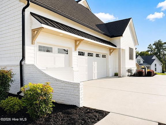 3rd image of 202 Campanile Court