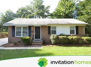 4031 Colebrook Rd, Charlotte, NC 28215