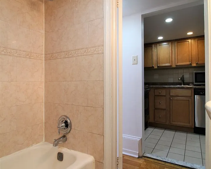 404 S 9th St — Photo 10
