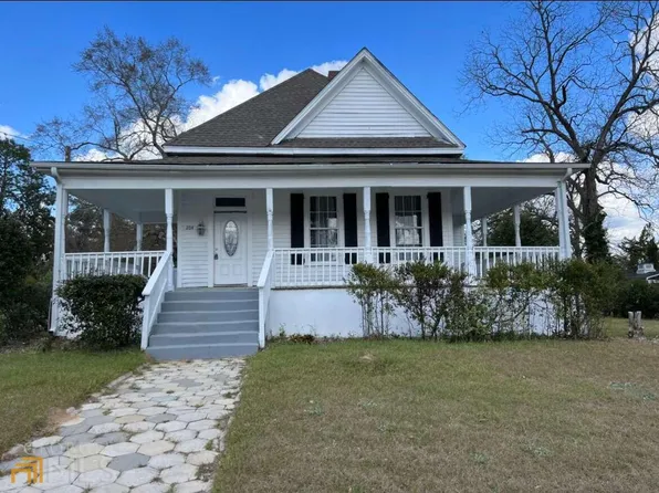204 N Randolph St, Oglethorpe, GA 31068