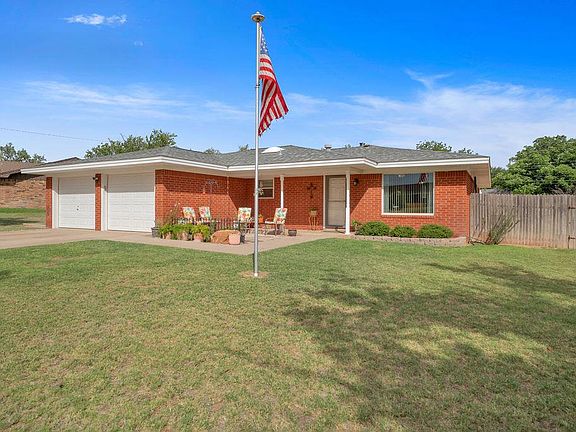 3rd image of 2309 Roberts Dr