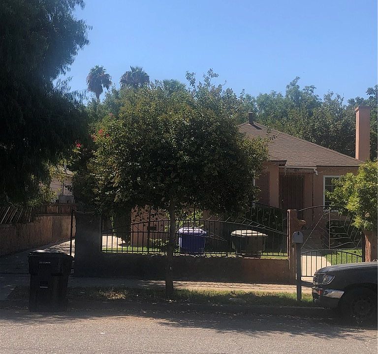 1st image of 763 W 17th St