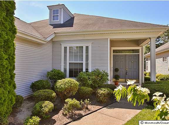 2nd image of 26 Greenways Ln