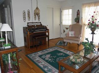 405 Lakeshore Dr, Paducah, KY 42001