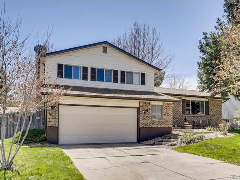 3004 S Cathay Cir — Photo 1