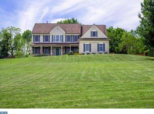 1375 Country View Ln, Harleysville, PA 19438