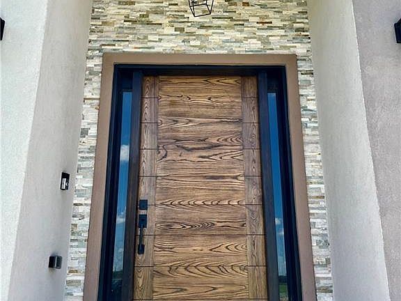 5th image of 2622 Kingdom Dr