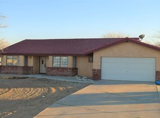 5675 Aragon Rd, Phelan, CA 92371