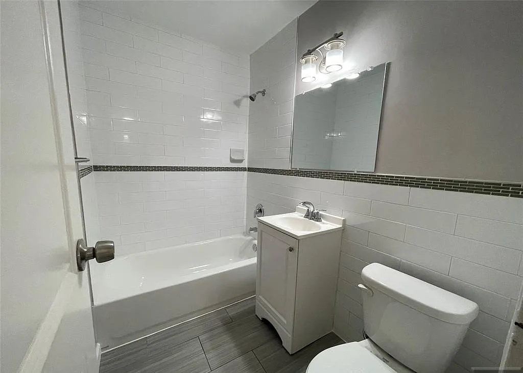 1 bed, $1,800 — Photo 1