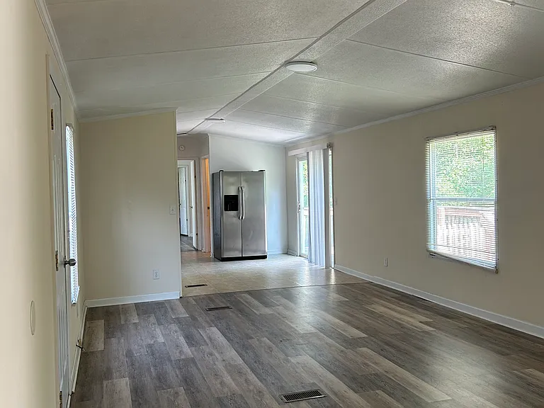116 Cypress Valley Trl — Photo 3