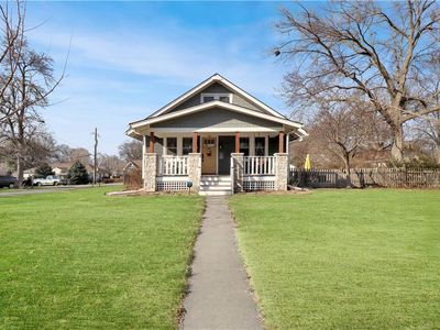 1807 SW Walnut St, Blue Springs, MO, 64015