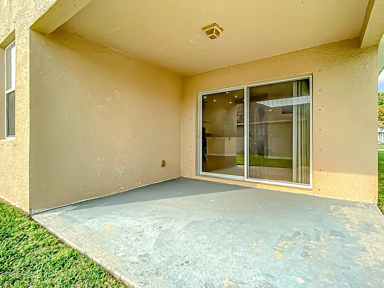 663 Coral Trace Blvd — Photo 14
