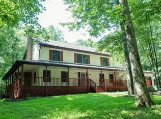 201 Blackthorn Dr, Saylorsburg, PA 18353
