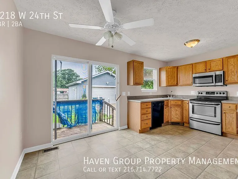 1218 W 24th St — Photo 8