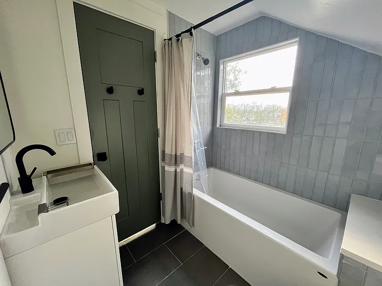 1220 S Naylor Ct — Photo 11