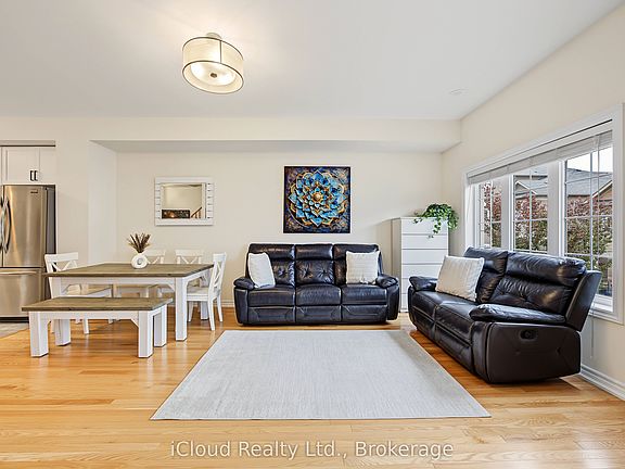 5th image of 49 Aspen Hills Rd