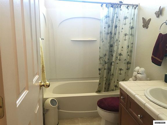 4th image of 1054 Brierwood Ln
