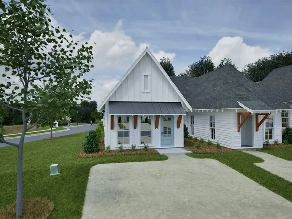 88 Hunter Aly, Opelika, AL 36804