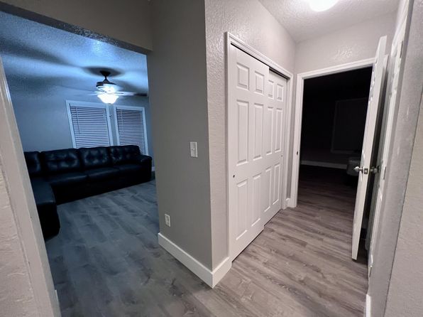 215 Ronnoc Ln #2-W