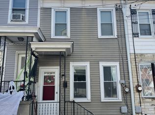 823 Grant St, Pottsville, PA 17901
