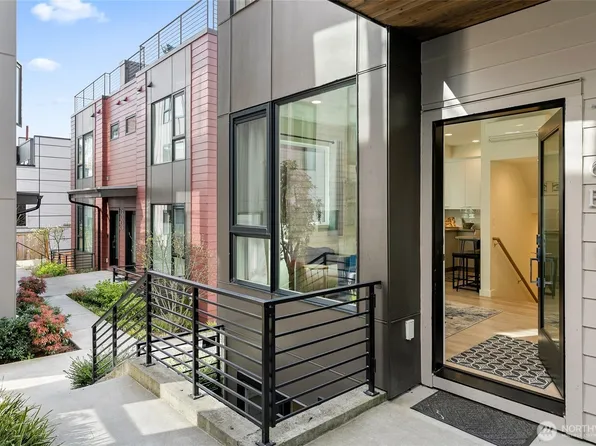 716 11th Avenue E #B, Seattle, WA 98102