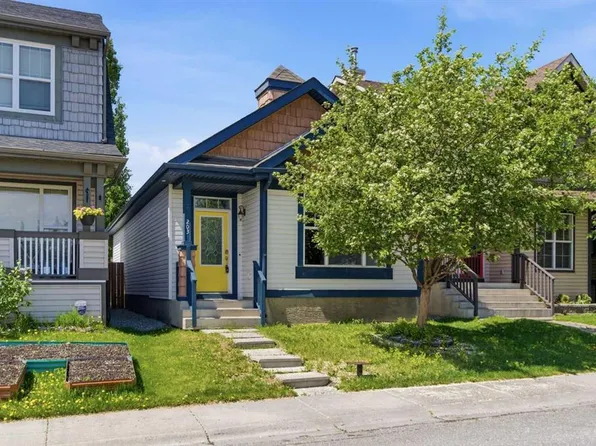 203 E Auburn Bay Hts SE, Calgary, AB T3M 0A8