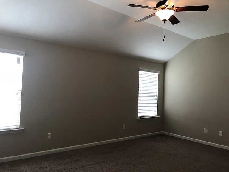 5029 Copse Dr — Photo 8