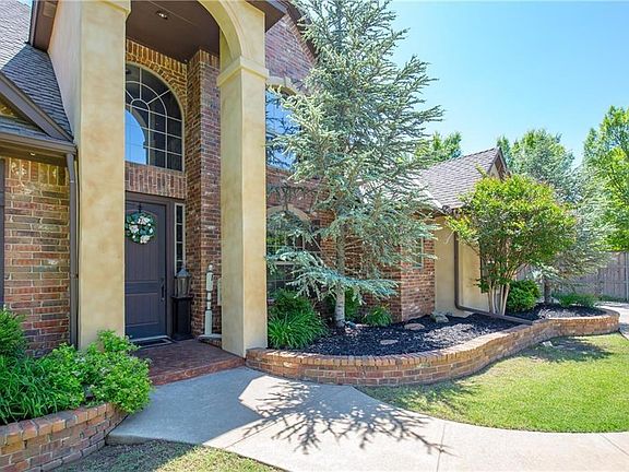 2nd image of 13200 Wisteria Way