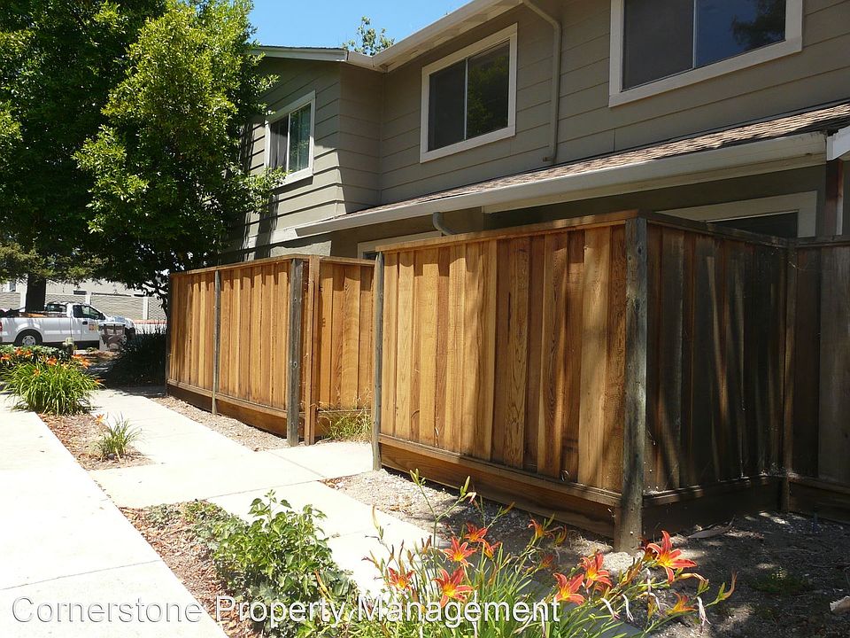 1st image of 2955 Rose Ave