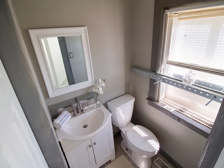 15340 Evanston St — Photo 11