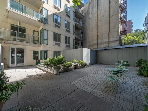 330 East 109th Street image 16 of 19