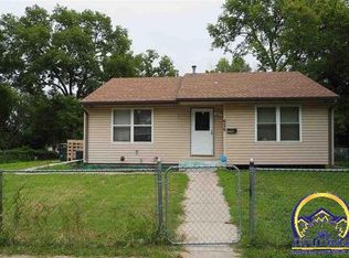 626 SE Lawrence St, Topeka, KS 66607