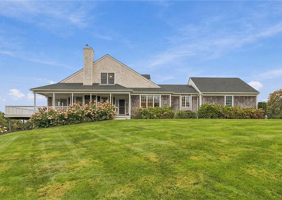 1st image of 17 Pocasset Ln
