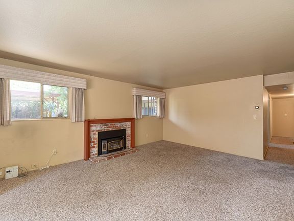 5th image of 3914 Pasadena Ave