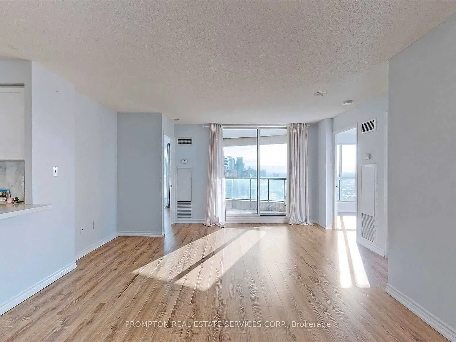 3 bed, $3,500 — Photo 2