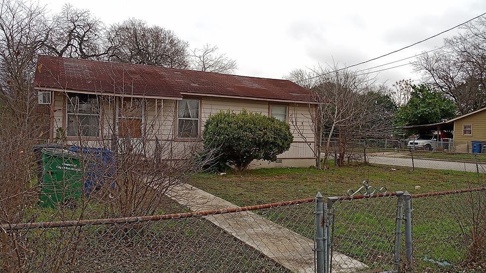 1st image of 395 Dorie St