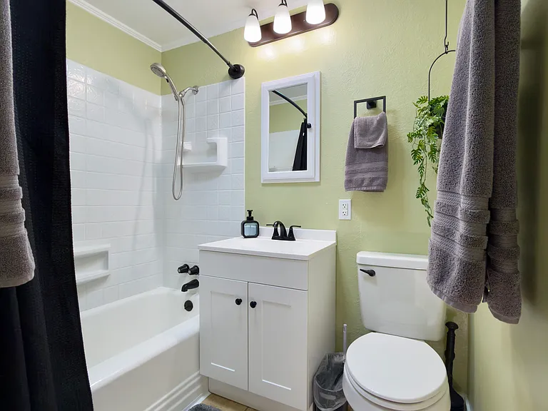 308 N Foote Ave — Photo 14