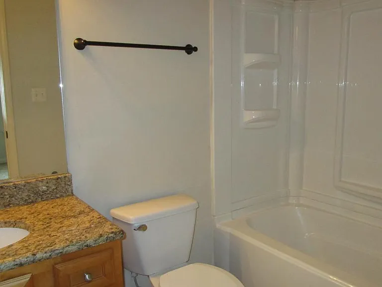 423 Anchorage Rd — Photo 10
