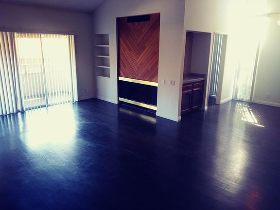 3rd image of 4-31525 Lindero Canyon Rd #4