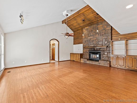 4th image of 3308 Westgreen Way