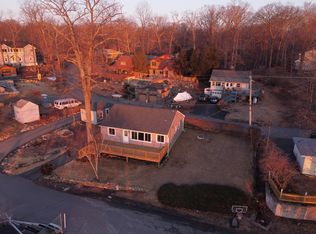 333 Squaw Trl, Andover, NJ 07821