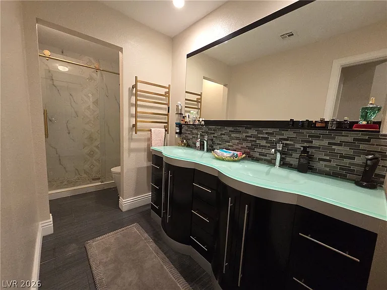 7824 Emerald Harbor Ct — Photo 10