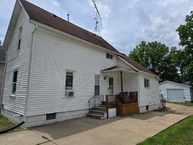 1st image of 710 Alger Ave