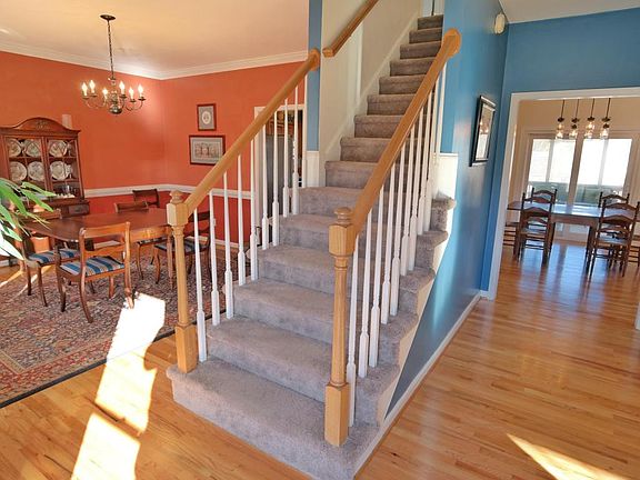 5th image of 276 Wentworth Ln