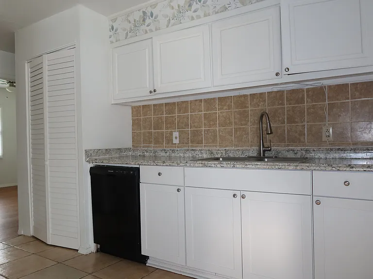 1927 Fellowship Rd — Photo 10